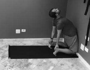 Ushtrasana 2